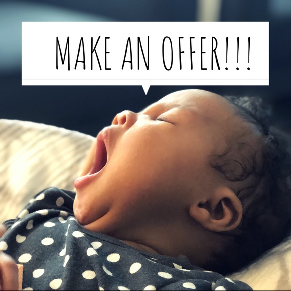 Meet your Seller/Buyer! 🖖🏽💛 - Picture 4 of 7